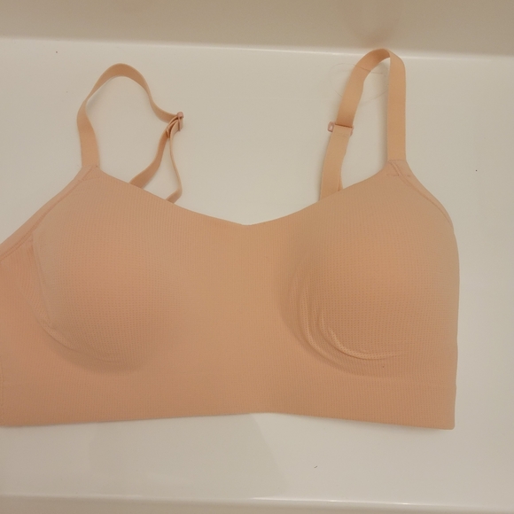 Natori Bralette - Picture 3 of 8